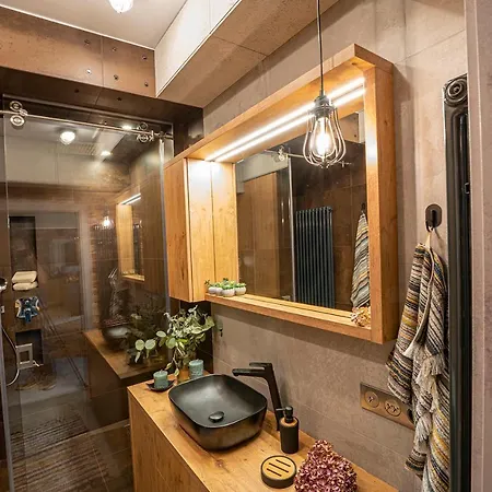 Industrial Apartment 