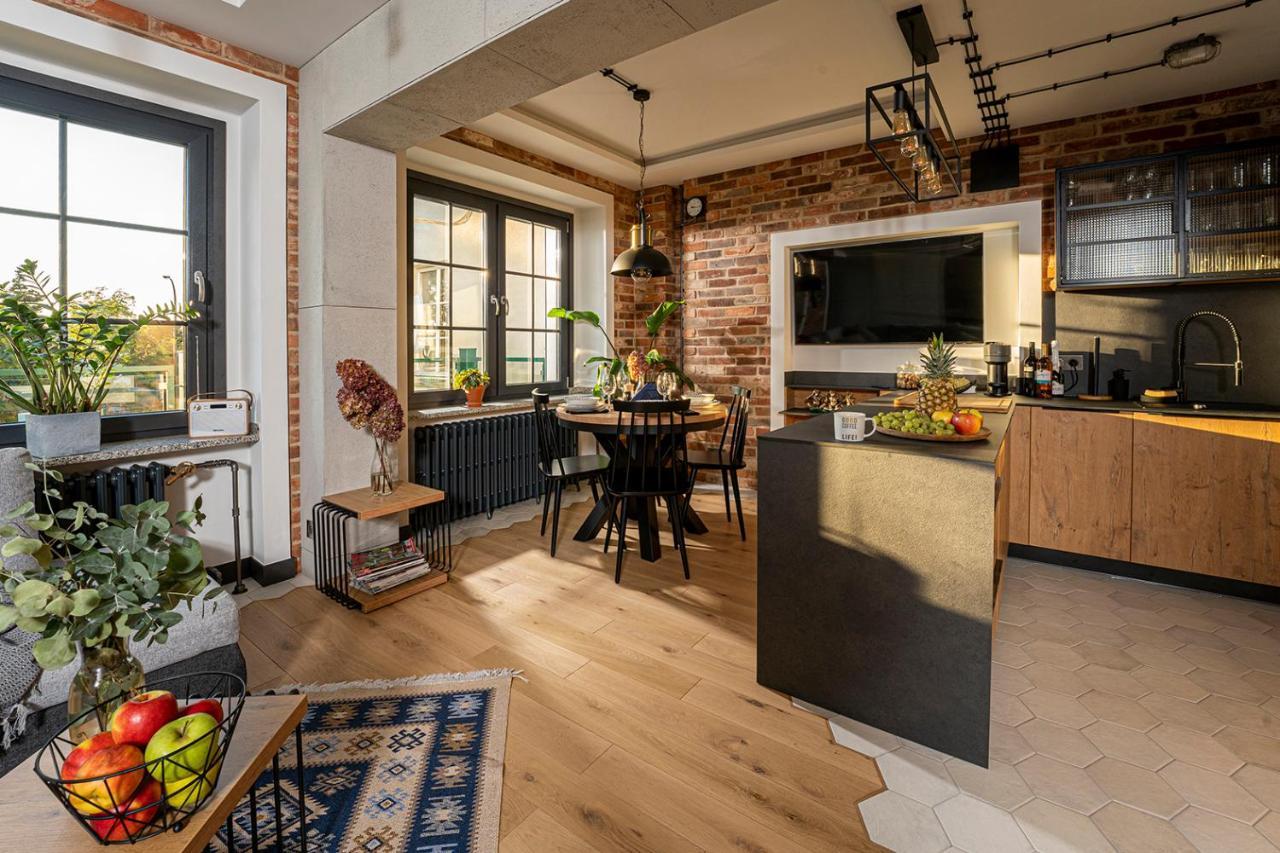 Apartment Industrial 