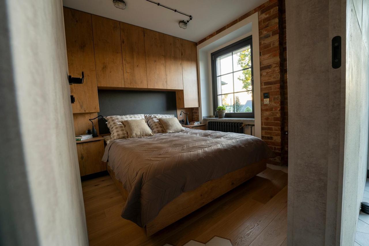 Apartment Industrial 